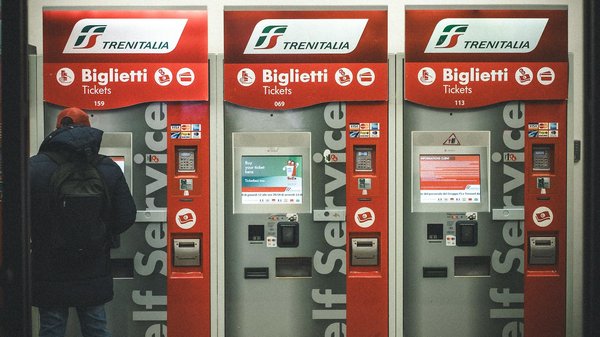 Welche Innovationen gibt es im Bereich der Abfallreduzierung auf Kreuzfahrtschiffen?